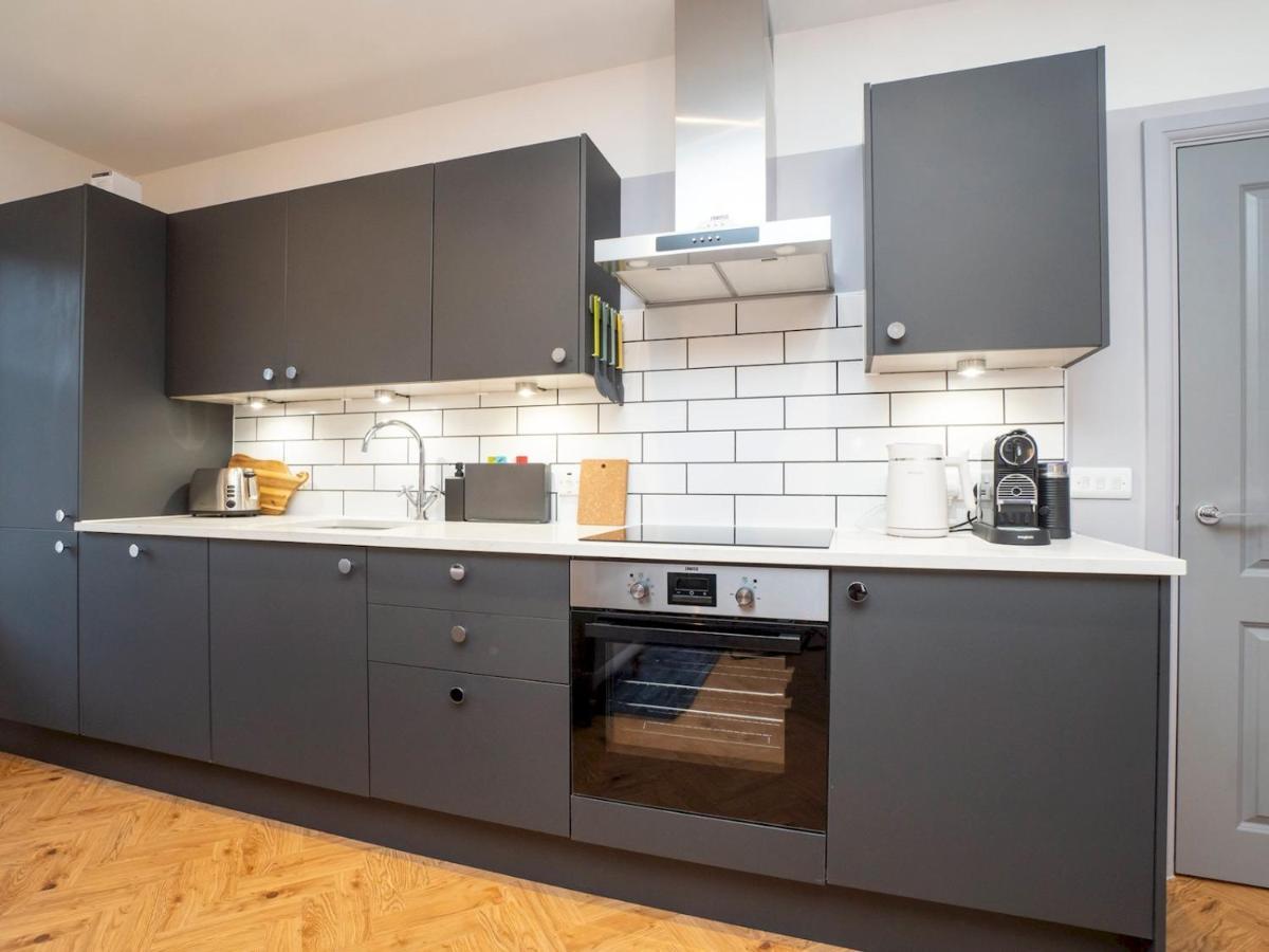Pass The Keys Stunning 2 Bed Retreat In The Heart Of Bath Apartamento Exterior foto