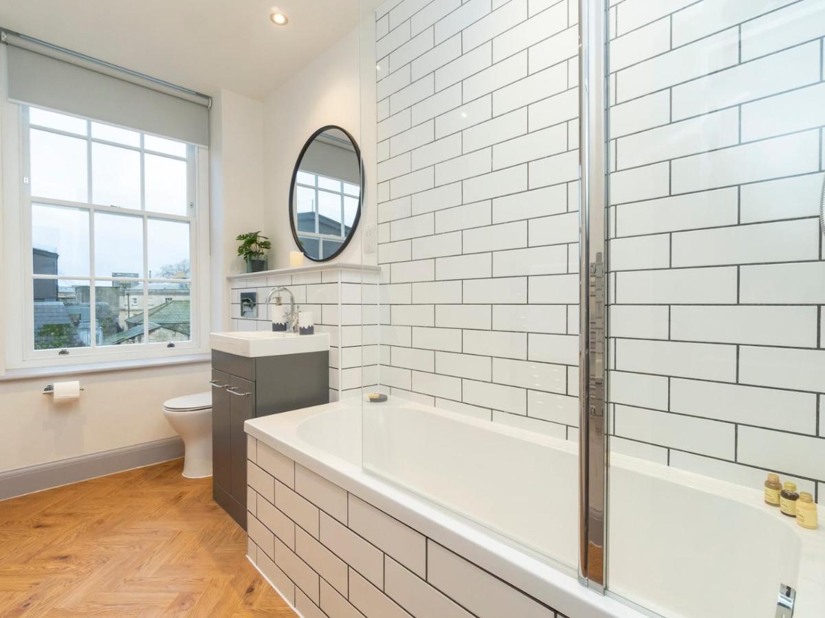 Pass The Keys Stunning 2 Bed Retreat In The Heart Of Bath Apartamento Exterior foto
