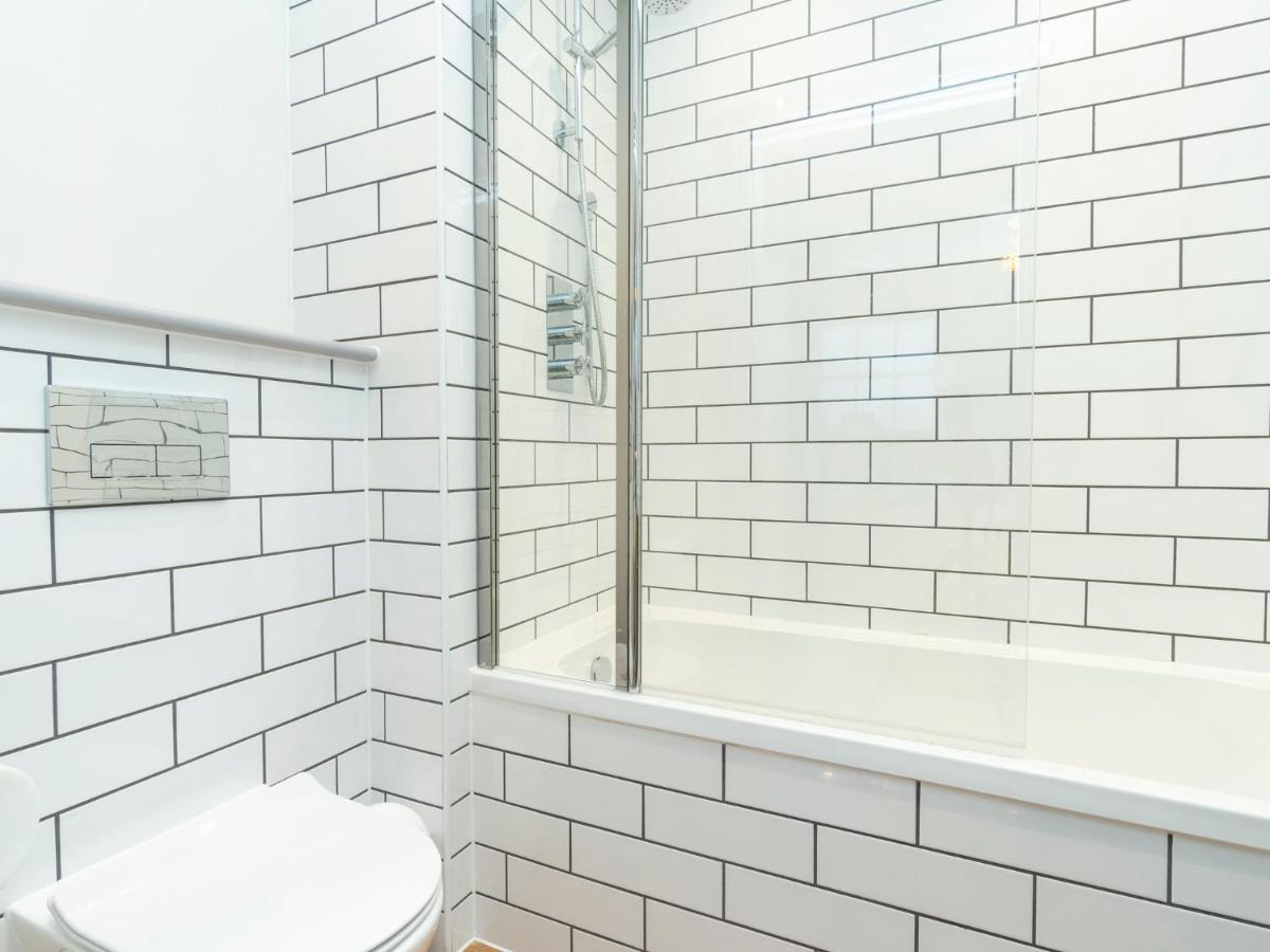 Pass The Keys Stunning 2 Bed Retreat In The Heart Of Bath Apartamento Exterior foto